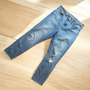 Levi’s Blue Medium Wash Denim Wedgie Jeans 29” Straight Button Fly
